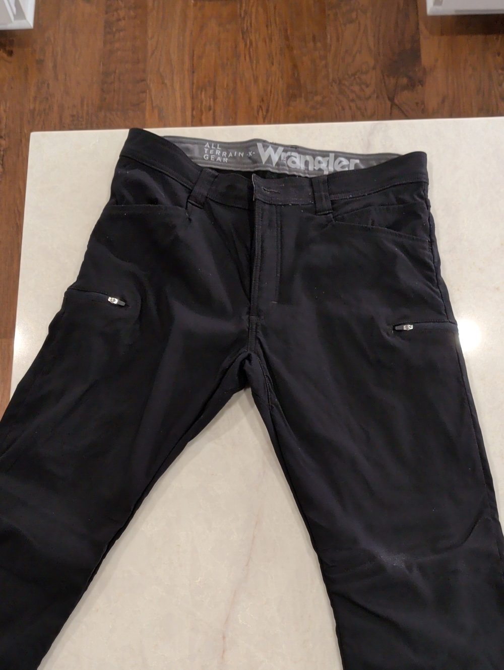 Wrangler ATG Men’s Fleece-lined Black Cargo Performance Pants 34x30